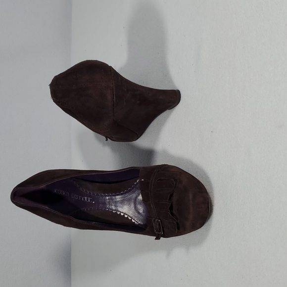 Brown suede wedged loafer 4" heel - Picture 3 of 8